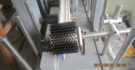 【廠家直銷】包覆機除塵毛刷圖片_高清圖_細節(jié)圖-聯(lián)達機械(浙江) -